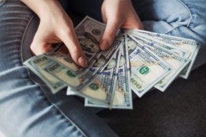 check-money-spending