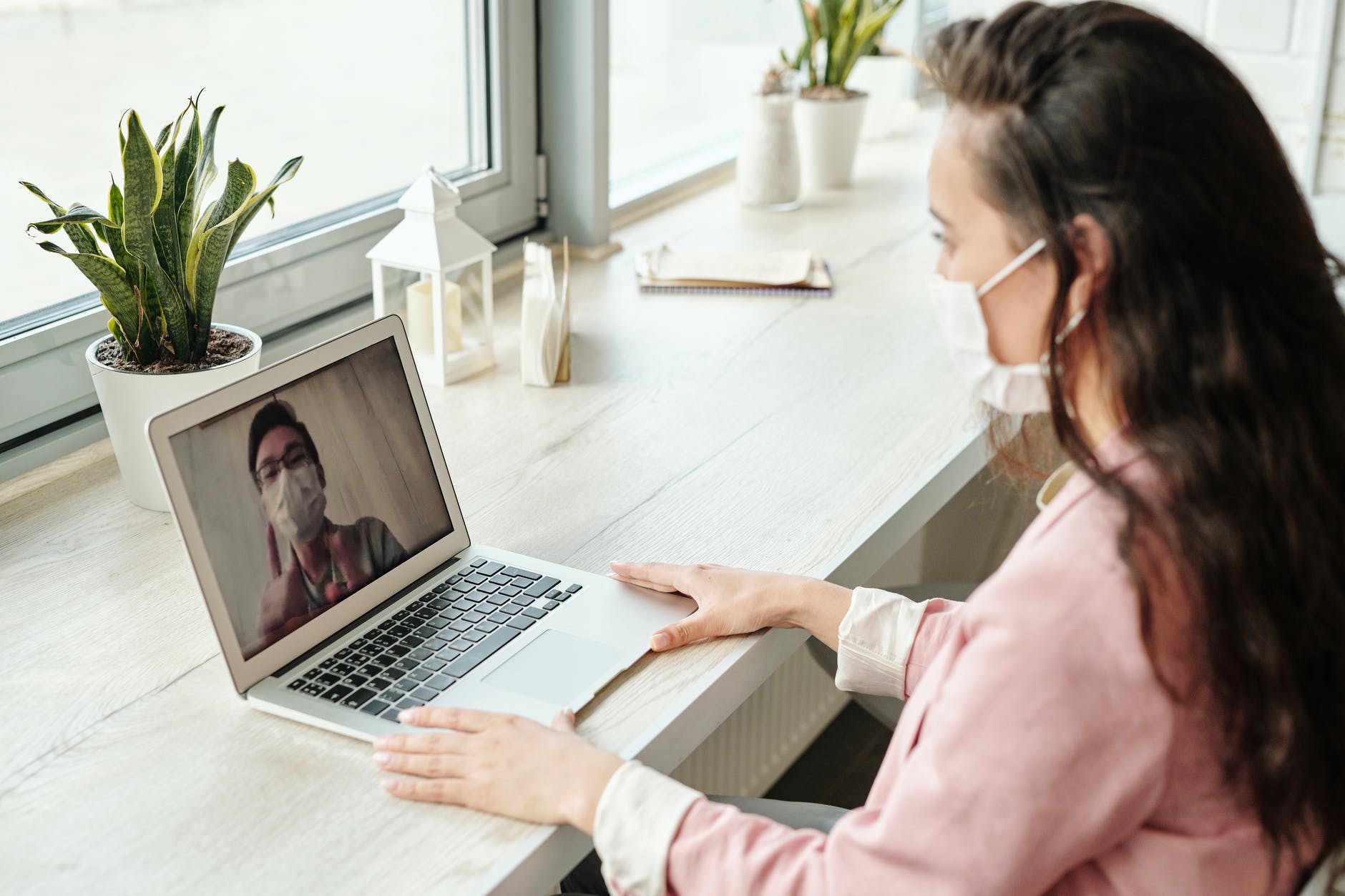 Leveraging Online Lessons During the Coronavirus Shutdown