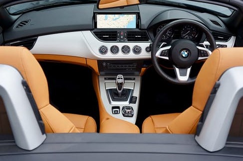 Checking car history online like vehicle history check the UK