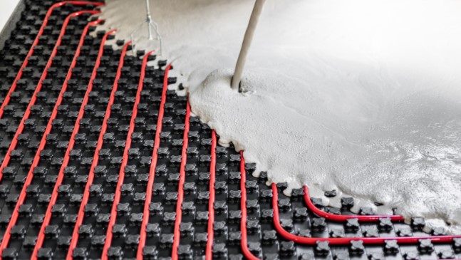 Difference between concrete screed and Liquid screed