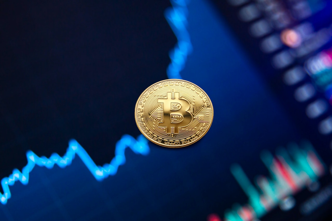 opportunities-and-risks-of-decentralised-finance
