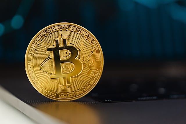 bitcoins-brilliance-unraveling-the-fundamentals